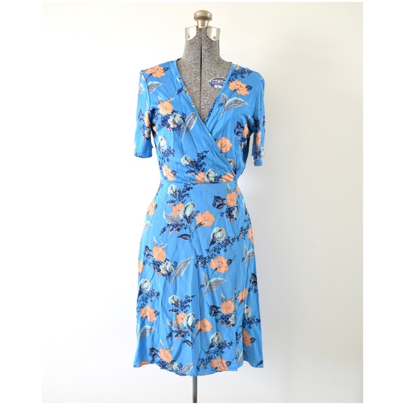 DVF Diane Von Furstenberg Blue Floral Silk Wrap Dress 6 - Picture 1 of 8
